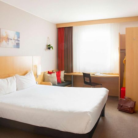 Ibis Lugano Paradiso Exterior foto