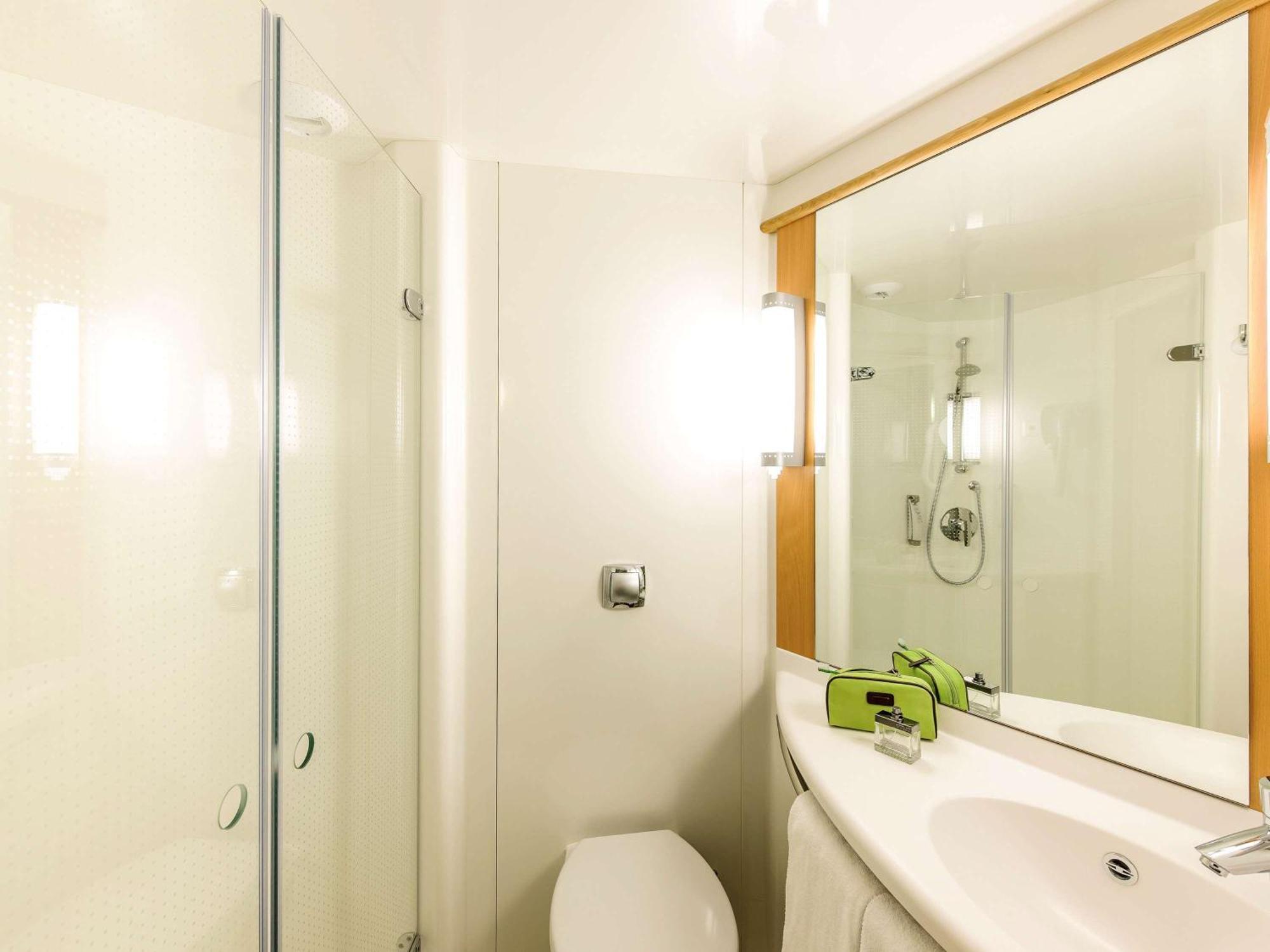 Ibis Lugano Paradiso Exterior foto
